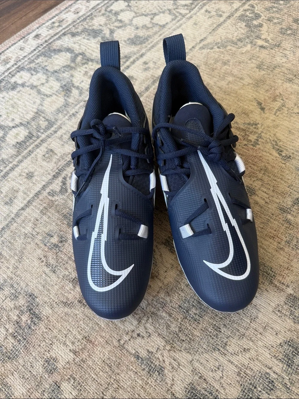 Nike Alpha Menace Pro3 Cleats in Navy and White. NWOT
